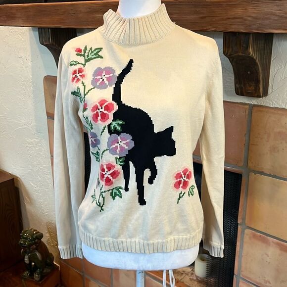 Northern Isles Cream Mock Neck Floral Black Cat Sweater, M! - Picture 1 of 8